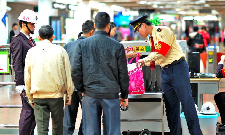 提升安檢機掃描力度 金屬探測器應用于廣州地鐵[圖]