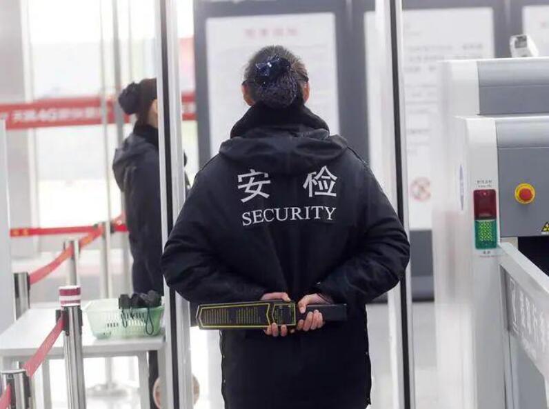 沈陽地鐵試用安檢門(圖文)